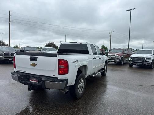 Summit White 2011 Chevrolet Silverado 2500 LT