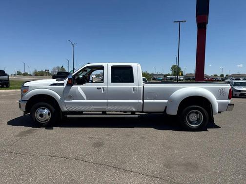 White 2011 Ford F-350 Lariat