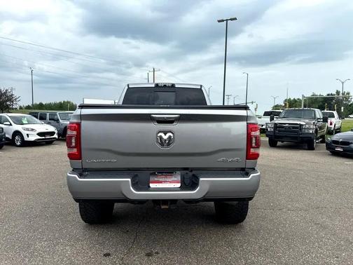 2019 RAM 2500 Limited Crew Cab 4x4 6'4' Box