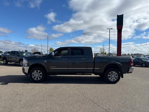 2021 RAM 2500 Limited Mega Cab 4x4 6'4' Box