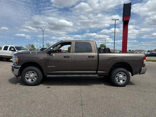 RV Match Walnut Brown Metallic Clearcoat 2020 RAM 2500 Tradesman Crew Cab 4x4 6'4' Box