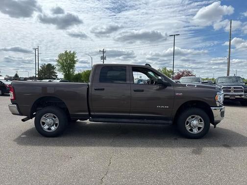 RV Match Walnut Brown Metallic Clearcoat 2020 RAM 2500 Tradesman Crew Cab 4x4 6'4' Box