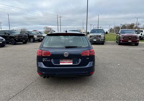 2015 Volkswagen Golf SportWagen TDI S 4-Door