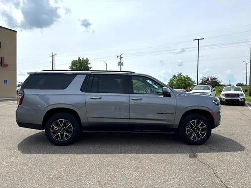 2021 Chevrolet Suburban 4WD Z71