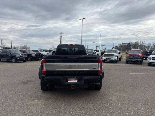Shadow Black Metallic 2018 Ford F-450 Limited