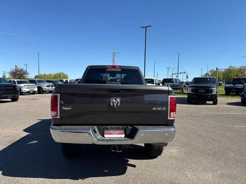 Granite Crystal Metallic Clearcoat 2018 RAM 2500 Laramie Crew Cab 4x4 6'4' Box