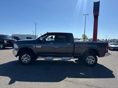 Granite Crystal Metallic Clearcoat 2018 RAM 2500 Laramie Crew Cab 4x4 6'4' Box