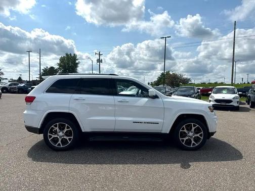 2018 Jeep Grand Cherokee Sterling Edition