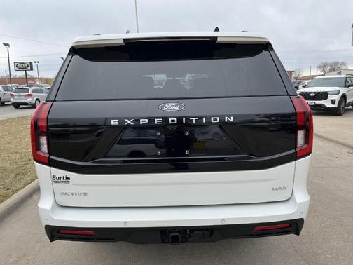 Star White 2026 Ford Expedition Max Active