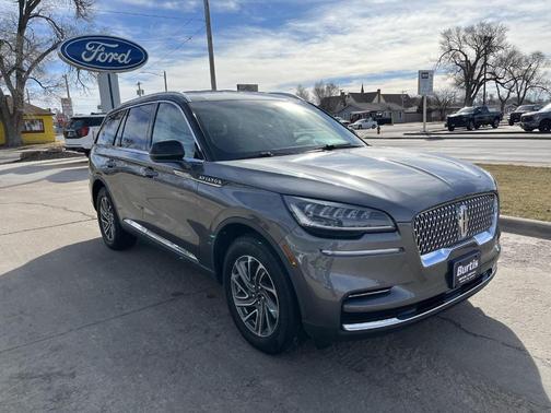 2023 Lincoln Aviator Standard AWD