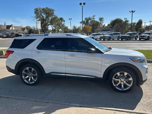 2020 Ford Explorer Platinum