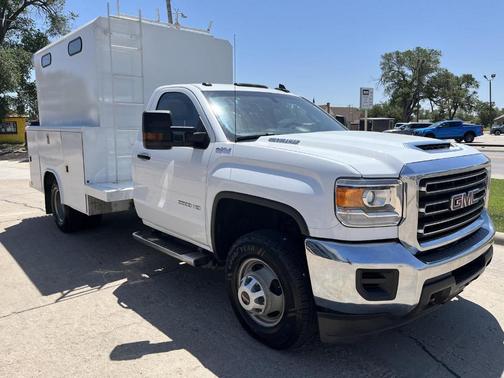 Summit White 2018 GMC Sierra 3500 Base
