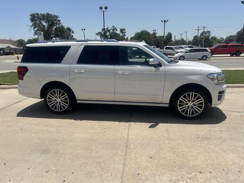 2022 Ford Expedition Max Platinum