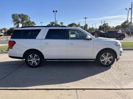 2022 Ford Expedition Max XLT