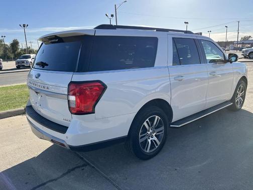 2022 Ford Expedition Max XLT