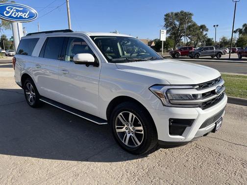 2022 Ford Expedition Max XLT