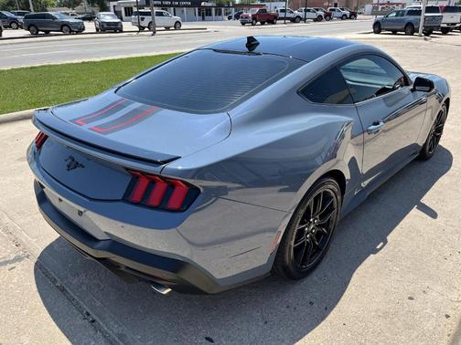 2024 Ford Mustang EcoBoost