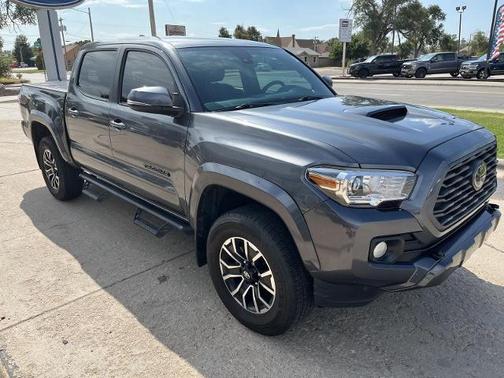 2021 Toyota Tacoma TRD OFF ROAD
