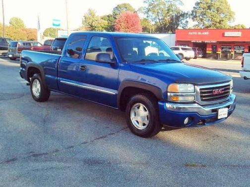 2004 GMC Sierra 1500 SLE Extended Cab