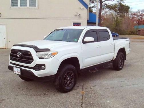 2016 Toyota Tacoma SR