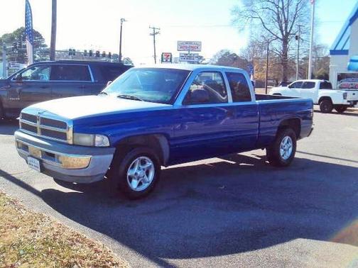 1999 Dodge Ram 1500 ST Club Cab