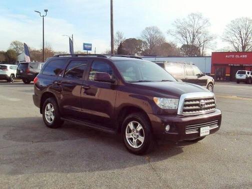 2017 Toyota Sequoia SR5