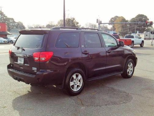 2017 Toyota Sequoia SR5