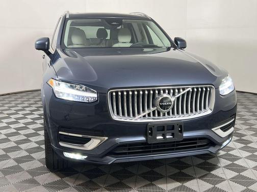 2024 Volvo XC90 B6 Ultimate Bright Theme 7-Seater
