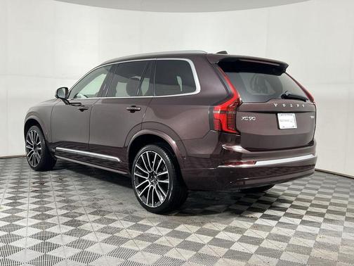 2026 Volvo XC90 B5 Plus 7-Seater