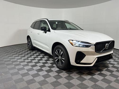 2025 Volvo XC60 Plug-In Hybrid T8 Core