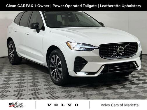 2024 Volvo XC60 B5 Core Dark Theme