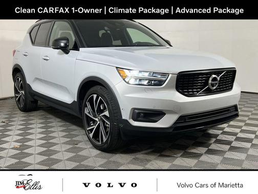2021 Volvo XC40 T5 R-Design