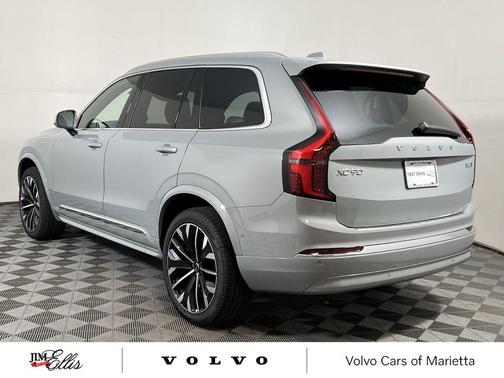2026 Volvo XC90 B6 Plus 7-Seater