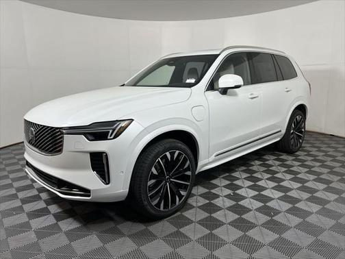 2025 Volvo XC90 Plug-In Hybrid T8 Plus 7-Seater