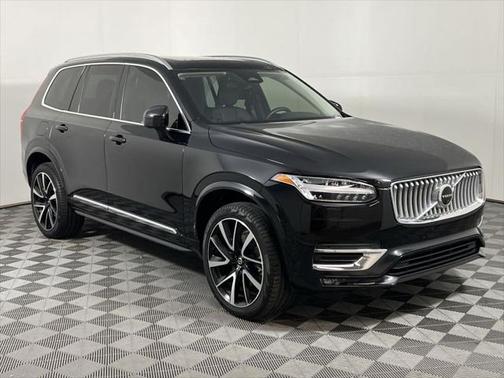 2023 Volvo XC90 B6 Plus 6-Seater