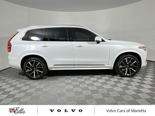 2024 Volvo XC90 B6 Plus Bright Theme 7-Seater