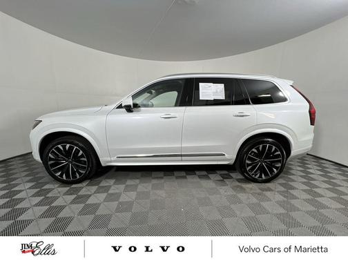 2025 Volvo XC90 B5 Plus 7-Seater