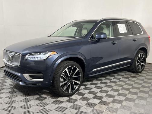 2024 Volvo XC90 B5 Plus Bright Theme