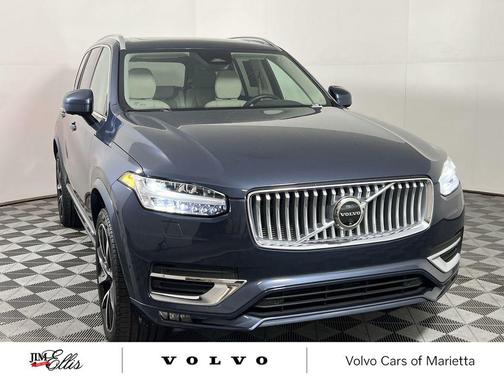 2024 Volvo XC90 B5 Plus Bright Theme