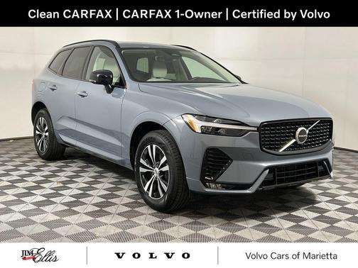 2024 Volvo XC60 B5 Core Dark Theme