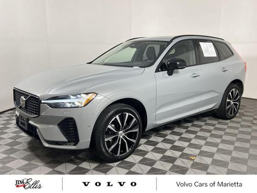 2025 Volvo XC60 B5 Plus