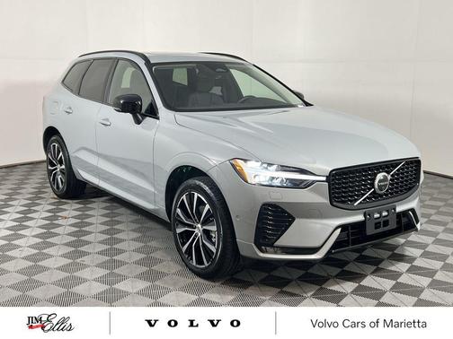 2025 Volvo XC60 B5 Plus