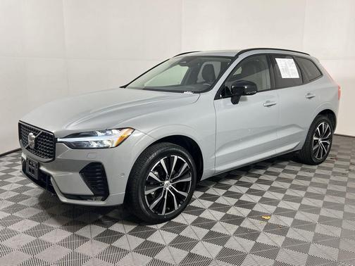 2025 Volvo XC60 B5 Plus