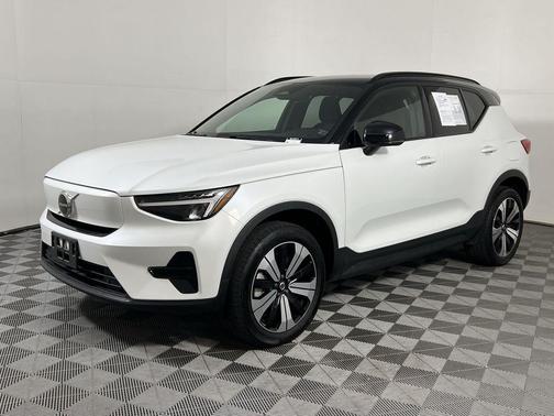 2023 Volvo XC40 Recharge Pure Electric Twin Core