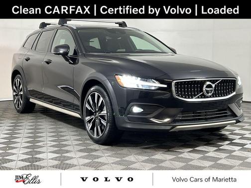 2021 Volvo V60 Cross Country T5
