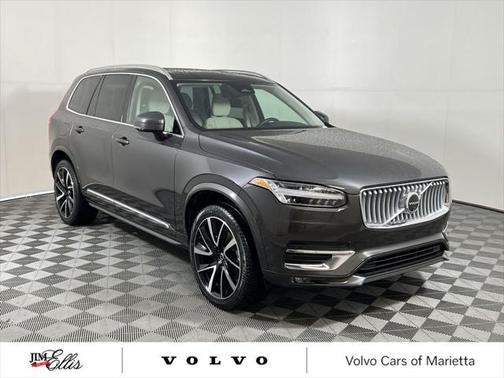 2024 Volvo XC90 B5 Plus Bright Theme