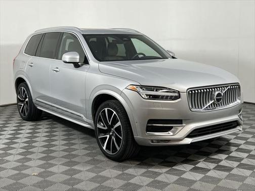 2023 Volvo XC90 B6 Plus 7-Seater