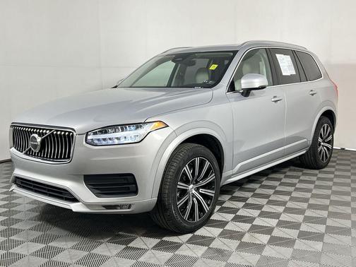 2023 Volvo XC90 B5 Core