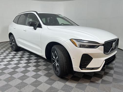2025 Volvo XC60 Plus