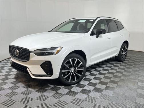 2025 Volvo XC60 Plus